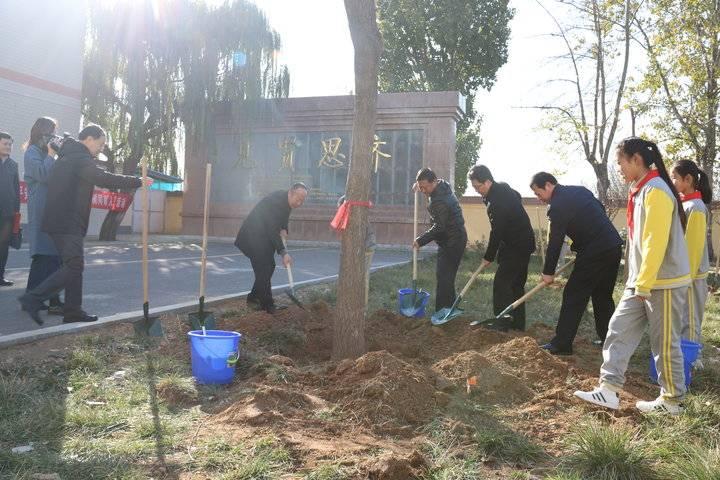 长清区小学最新动态报道